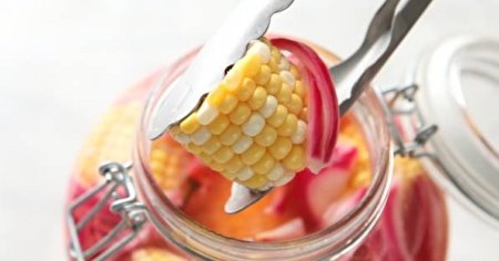 طرز تهیه ترشی ذرت؛ خوشمزه‌ی پاییزی