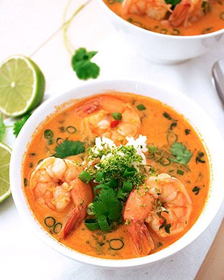 طرز تهیه سوپ میگو در خانه