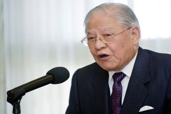 چهره های مشهوری که در سال 2020 فوت کردند (تصاویر)