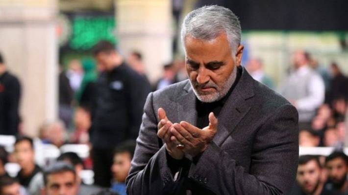 راننده سپهبد شهید قاسم سلیمانی در خاطره‌ای عنوان کرد: یادم هست زمانی که حاجی در قرارگاه قدس بود، پسرش مریض شد. چون حاجی در مأموریت به سر می‌برد، نتوانست خودش را برساند. پسر حاجی بر اثر آن بیماری از دنیا رفت و فوت کرد.