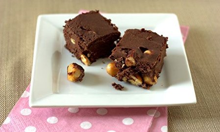 طرز تهیه یک دسر بی نظیر ( فاج شکلاتی )