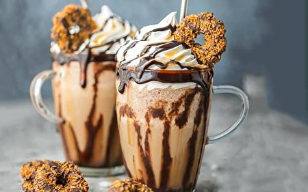 طرز تهیه کافه گلاسه کافی شاپی در خانه