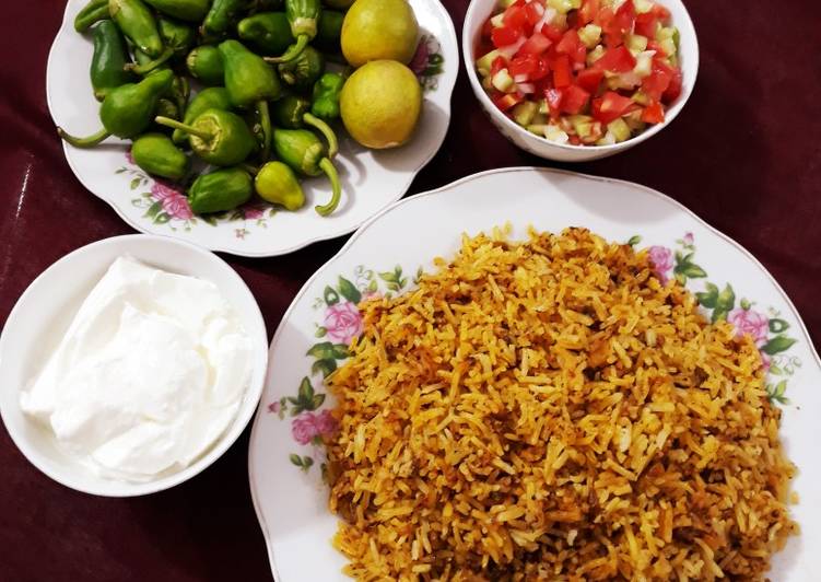 طرز تهیه کرفس پلو خوشمزه طرز تهیه کرفس پلو خوشمزه