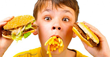 بررسی علل پرخوری کودک و نوجوان و راه حل این مشکل