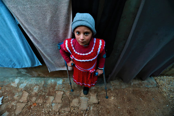 ماساژ پا بعد از مسدود کردن جاده ها / سرگرم کردن کودکان بیمارستان ها (تصاویر) ماساژ پا بعد از مسدود کردن جاده ها / سرگرم کردن کودکان بیمارستان ها (تصاویر)