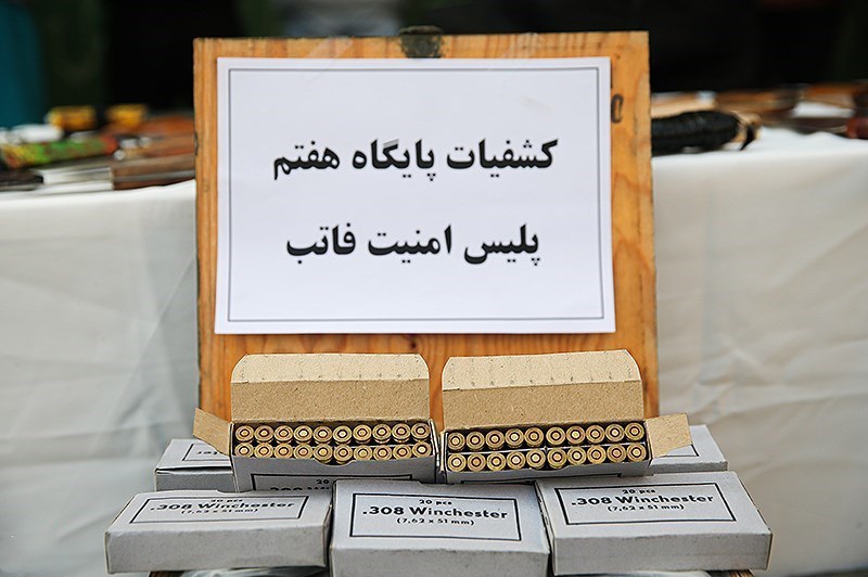 کشف ۶ هزار فشنگ جنگی از ۲ متهم + تصاویر