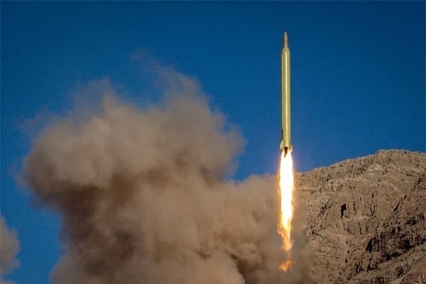 سپاه به هدفی در فاصله 1800 کیلومتری در شمال اقیانوس هند موشک بالستیک پرتاب کرد