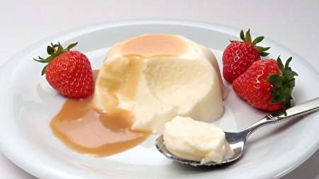 طرز تهیه دسر باواریا