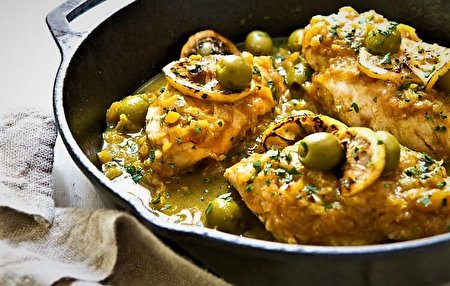 طرز تهیه خورش مرغ و زیتون