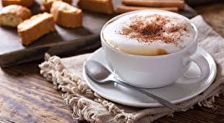 طرز تهیه هات چاکلت با شکلات سفید