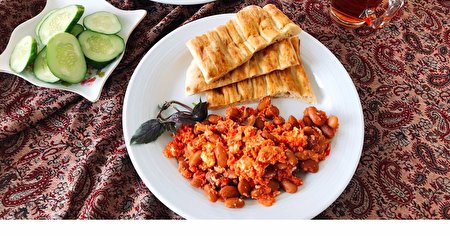 طرز تهیه املت لوبیا شاپوری