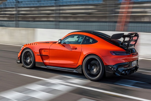 رکورد جدید مرسدس AMG GT سری سیاه در پیست نوربرگرینگ رکورد جدید مرسدس AMG GT سری سیاه در پیست نوربرگرینگ