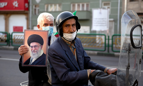 راهپیمایی ۲۲ بهمن بصورت خودرویی و موتوری آغاز شد (+تصاویر) راهپیمایی ۲۲ بهمن بصورت خودرویی و موتوری آغاز شد (+تصاویر)