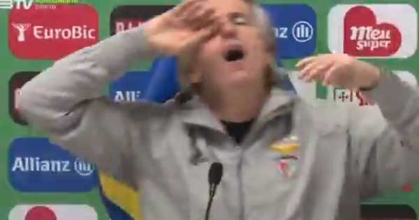 اقدام خبرساز سرمربی بنفیکا / شبیه‌سازی را متوقف کنید (+عکس)