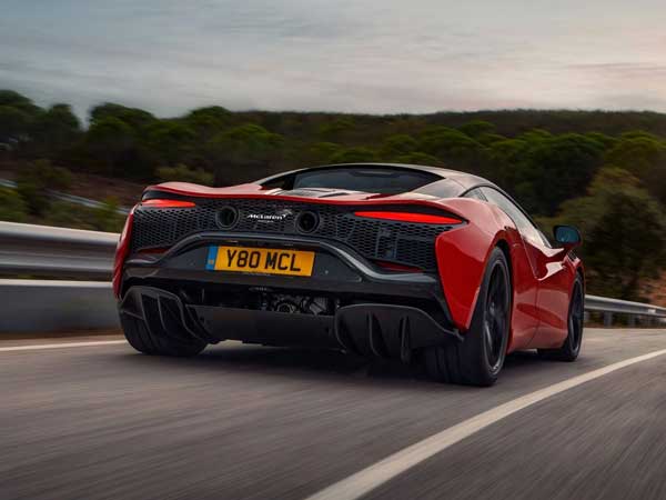 سوپراسپرت پلاگین هیبریدی ۶۸۰ اسبی! (+تصاویر) سوپراسپرت پلاگین هیبریدی ۶۸۰ اسبی! (+تصاویر)