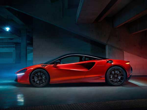 سوپراسپرت پلاگین هیبریدی ۶۸۰ اسبی! (+تصاویر) سوپراسپرت پلاگین هیبریدی ۶۸۰ اسبی! (+تصاویر)