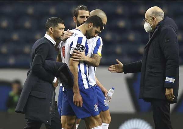 طارمی یاد بازی ایران - پرتغال را زنده کرد / دلداری «پپه» به مهدی (+تصاویر)