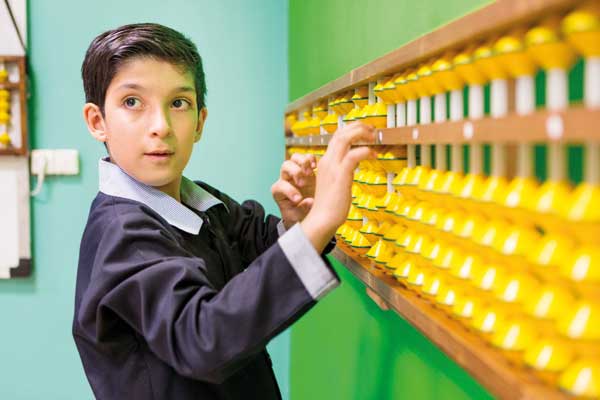 پرورش ذهن کودکان روی چرتکه پرورش ذهن کودکان روی چرتکه