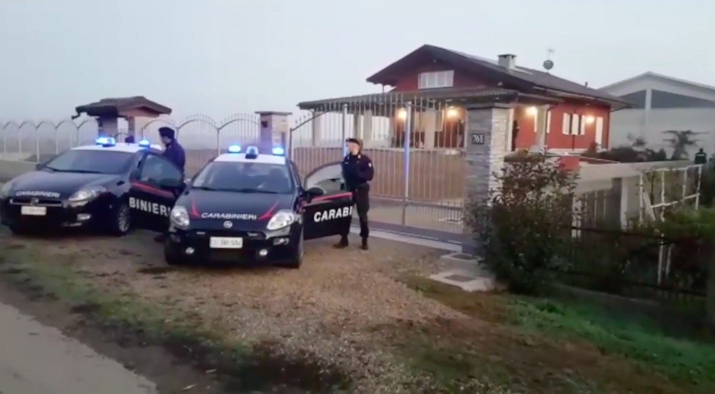 خودکشی پدر خانواده بعد از قتل همسر و فرزندان خردسالش