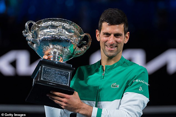 ادامه غوغا در کاتالان برای یک رپر / بمبی که گربه شد! (گزارش تصویری) ادامه غوغا در کاتالان برای یک رپر / بمبی که گربه شد! (گزارش تصویری)