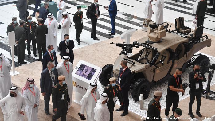 بازار داغ خرید و فروش تسلیحات در ابوظبی به روایت تصویر