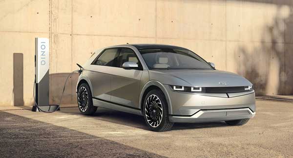 پیش به‌سوی آینده‌ای روشن (+فیلم و عکس)