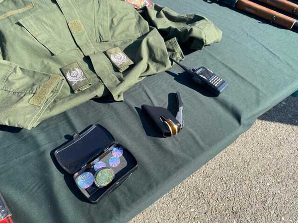 دستگیری سردار قلابی خنثی کننده بمب در تهران (+عکس)