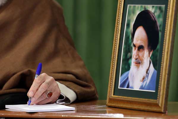 نشست نمایندگان تشکل‌های دانشجویی با رهبر معظم انقلاب اسلامی (+تصاویر)