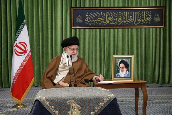 نشست نمایندگان تشکل‌های دانشجویی با رهبر معظم انقلاب اسلامی (+تصاویر)