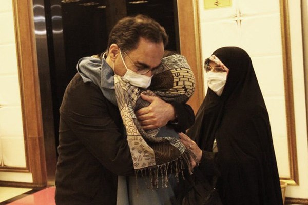 سیروس عسگری به ایران بازگشت