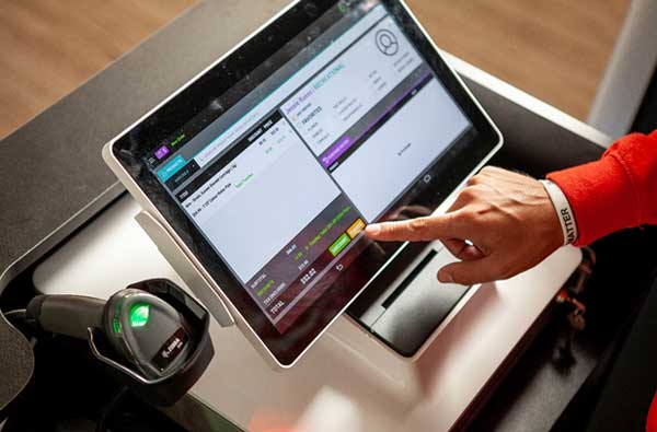 تاثیر تکنولوژی بر بهبود کسب و کار خورده فروشی