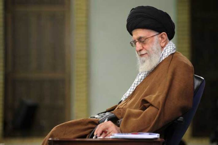 به‌ مناسبت عید سعید فطر، رهبر معظم انقلاب اسلامی با عفو یا تخفیف مجازات ۳۷۲۱ نفر از محکومان محاکم عمومی و انقلاب، سازمان تعزیرات حکومتی و سازمان قضایی نیروهای مسلح موافقت کردند.