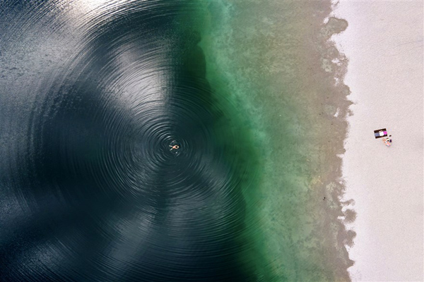 دور دنیا در قاب تصاویر؛ راننده معتادی که تصادف هولناکی رقم زد