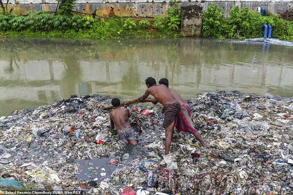 کثیف ترین و بدترین شغل دنیا (تصاویر)