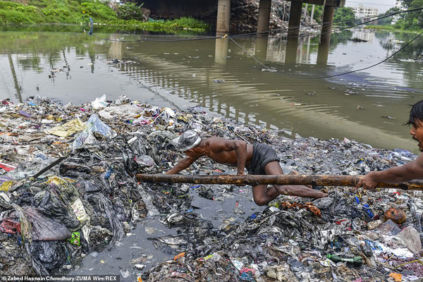 کثیف ترین و بدترین شغل دنیا (تصاویر)