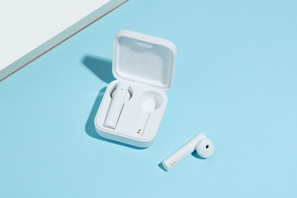 شیائومی از مچبند Mi Smart Band 5 و هدفون بیسیم Mi TWS Basic رونمایی کرد شیائومی از مچبند Mi Smart Band 5 و هدفون بیسیم Mi TWS Basic رونمایی کرد