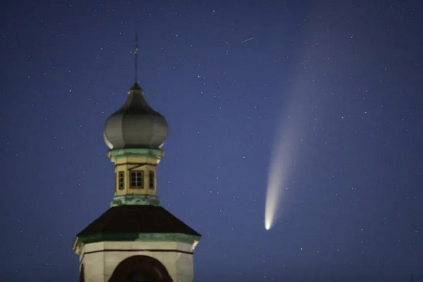 دور دنیا در قاب تصاویر؛ جنازه ای در سطل آشغال دور دنیا در قاب تصاویر؛ جنازه ای در سطل آشغال