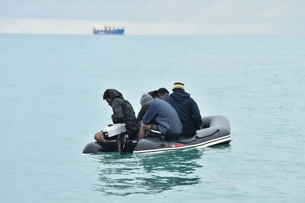 دور دنیا در قاب تصاویر؛ قصه غم انگیز مهاجران دور دنیا در قاب تصاویر؛ قصه غم انگیز مهاجران