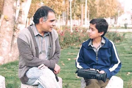 خود خود مجیدی/ وقتی قلم با اصالت می آمیزد خود خود مجیدی/ وقتی قلم با اصالت می آمیزد