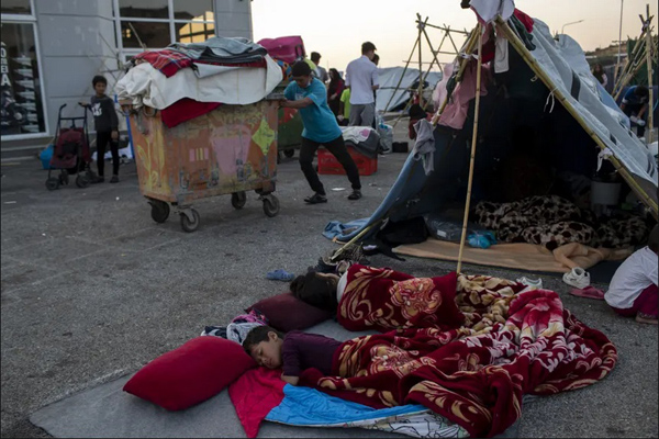 دور دنیا در قاب تصاویر؛ کرونا نوزاد 3 ماهه را کشت