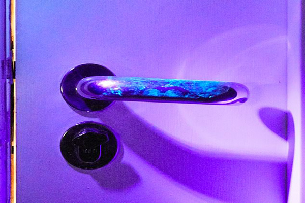 اجتماع ترسناک ویروس کرونا بر روی اجسام محل کار (گزارش تصویری)