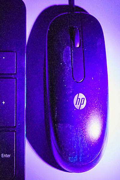 اجتماع ترسناک ویروس کرونا بر روی اجسام محل کار (گزارش تصویری)