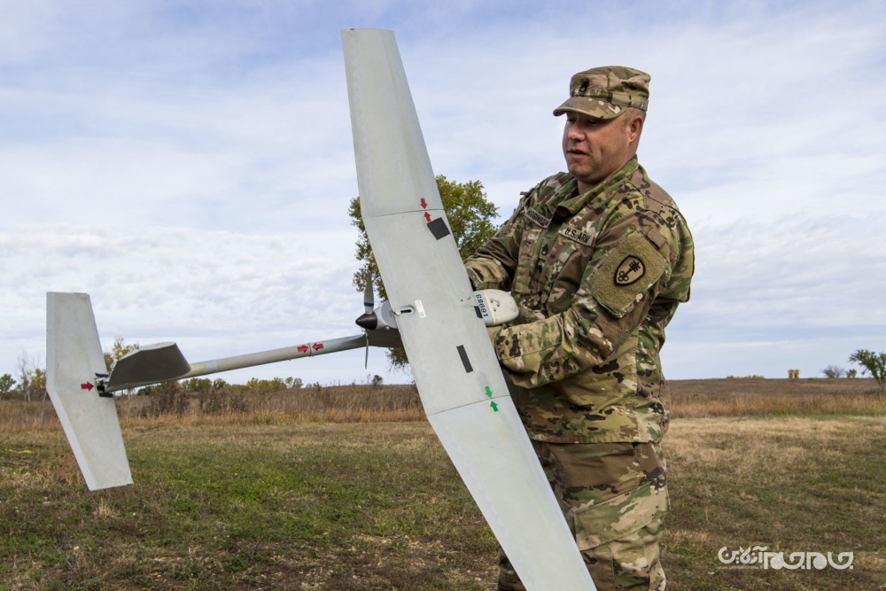 «فرپاد»؛ چشم پرنده کماندوهای ارتش در عملیات‌های خاص/ ایران به جمع نیروهای مسلح مجهز به «پهپادهای دست پرتاب» پیوست+عکس