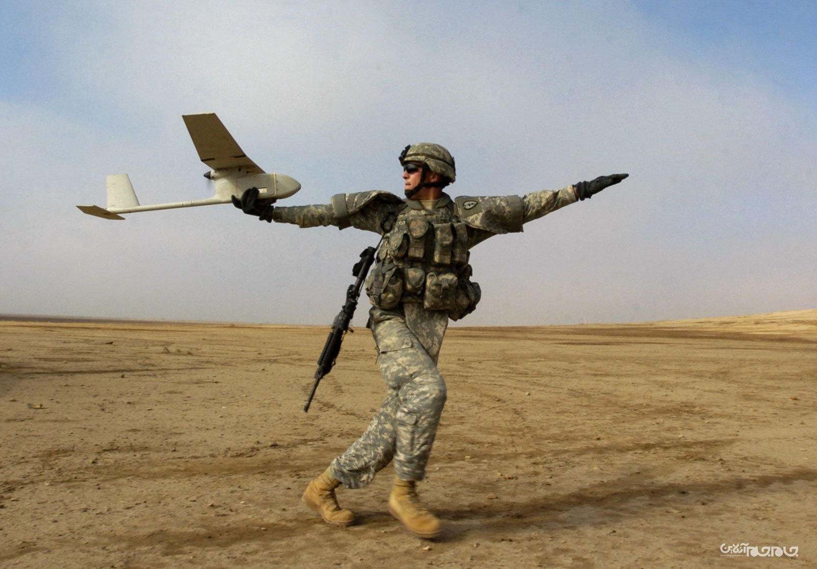 «فرپاد»؛ چشم پرنده کماندوهای ارتش در عملیات‌های خاص/ ایران به جمع نیروهای مسلح مجهز به «پهپادهای دست پرتاب» پیوست+عکس