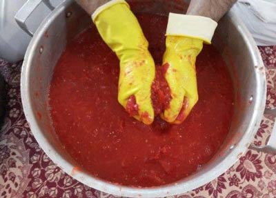 طرز تهیه رب گوجه خانگی طرز تهیه رب گوجه خانگی