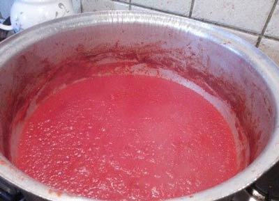 طرز تهیه رب گوجه خانگی طرز تهیه رب گوجه خانگی