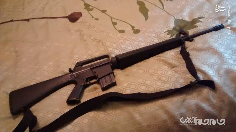 همیشه پای یک AR-15 در میان است +عکس
