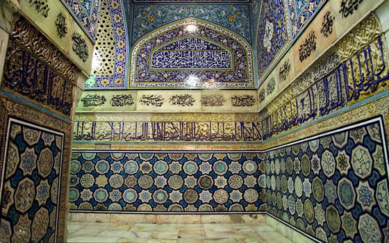 عجایب چندگانه حرم امام رضا که کمتر کسی از آن&zwnj;ها خبر دارد!