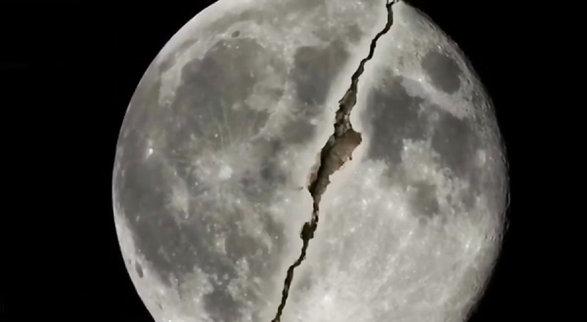 ماجرای شکافته شدن ماه با معجزه پیامبر (ص)