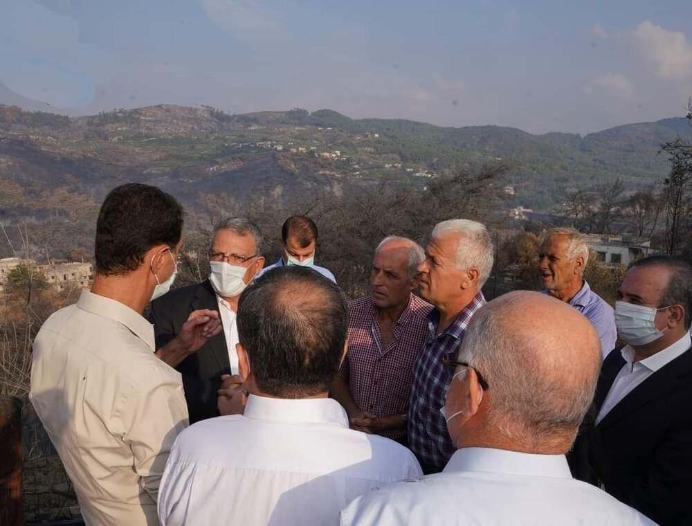 «بشار اسد» از یک روستای آسیب دیده در حومه لاذقیه بازدید کرد «بشار اسد» از یک روستای آسیب دیده در حومه لاذقیه بازدید کرد